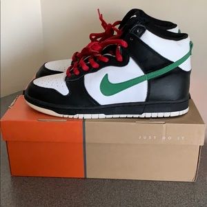 Nike Dunk High “Un-Heineken” (10.5)